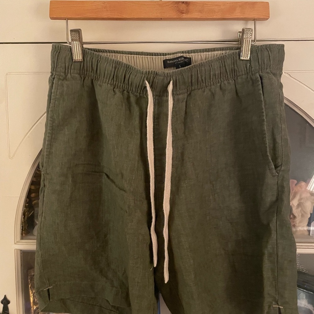 Banana Republic Athletic Green linen shorts S